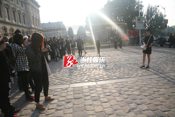 陈燃亮相路易威登大秀