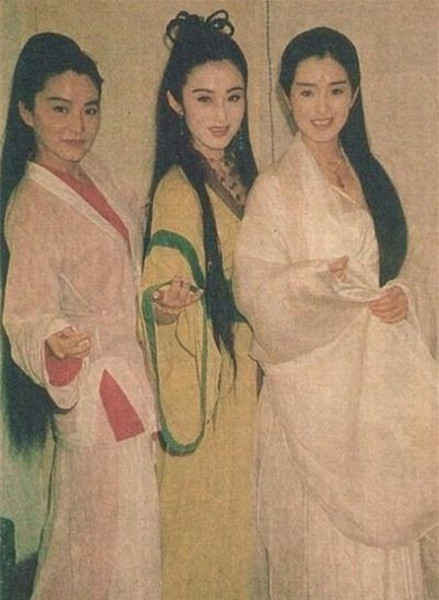 [视频]《难念的经》 <em>90</em>年代香港电影古装红颜 