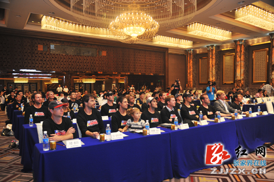 翼装飞行世锦赛选手出赛顺序最终确定 彼得·维尔特鲍尔退出比赛