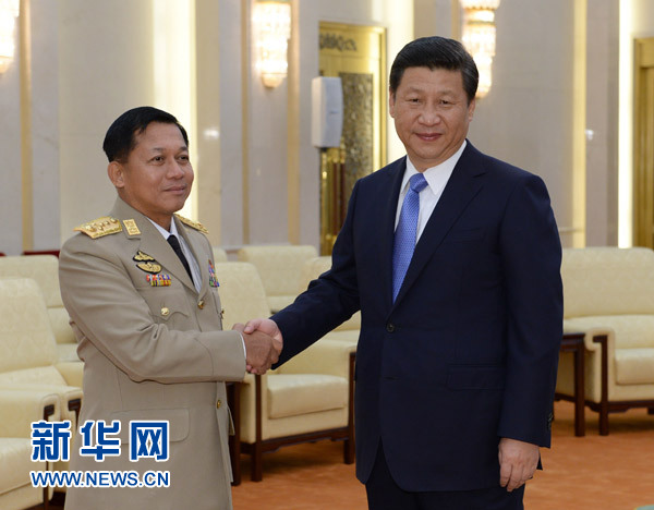  10月16日，国家主席、中央军委主席习近平在北京人民大会堂会见缅甸国防军总司令敏昂莱。新华社记者 马占成 摄