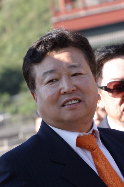 胡润富豪榜第六位:华彬集团董事局主席严彬