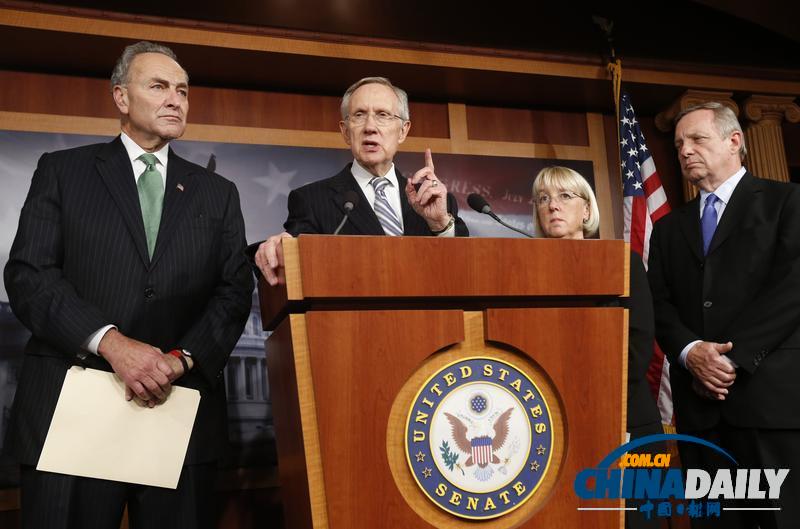 美国会两院通过提高债务上限议案 政府将重启