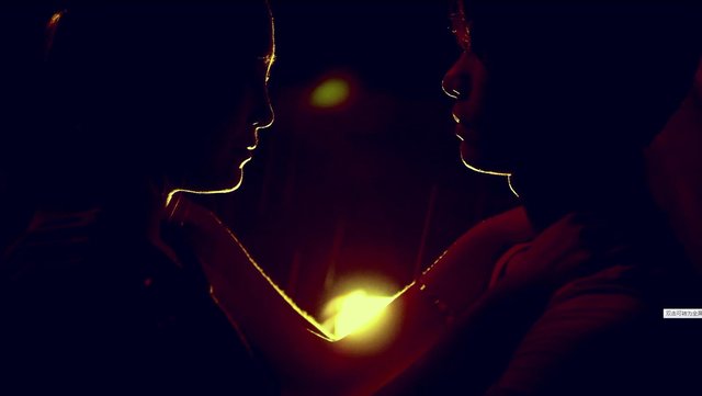 杜侑澎《侧脸》MV深秋上线 诠释浪漫爱情