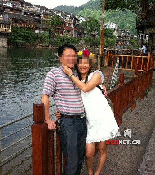 网友晒出与盘昌武旅游照