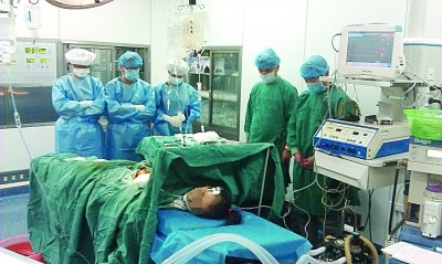 6岁女童患脑瘤不幸去世 父母捐出孩子肝肾救3人