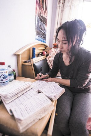 妻子“冰冻”自己给植物人丈夫降温 唤醒沉睡丈夫