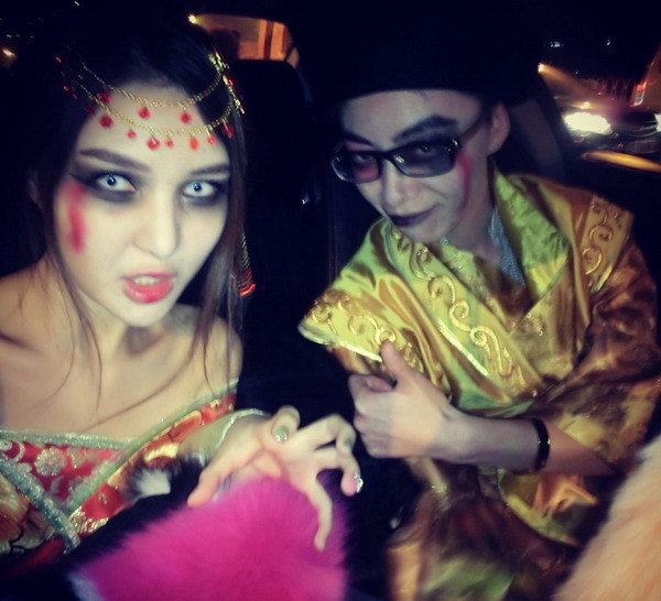 郭美美自晒僵尸造型