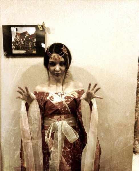 郭美美自晒僵尸造型