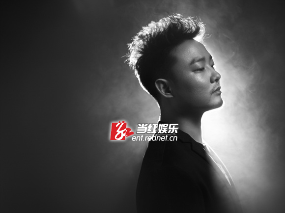 曾一鸣成熟魅力