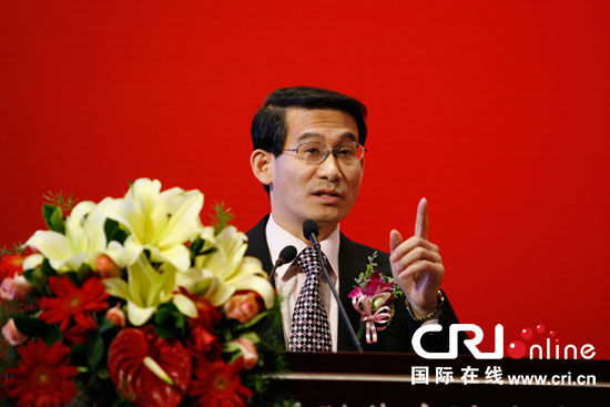 商务部新闻发言人沈丹阳在论坛上发言。黎萌 摄