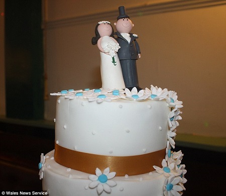 丽莎婚礼上的蛋糕