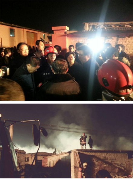 11月19日20时30分许，朝阳区小武基村一库房发生大火，54辆消防车赶往救援。北京警方官方微博称，警方从现场救出六名被困群众，随即送往医院救治。晚上22时30分许，记者在现场看到，北京市委书记郭金龙赶到现场指导工作。现场消防人员介绍，目前火势已经被控制住，正在进一步排查火情。(新京报记者 林野)
