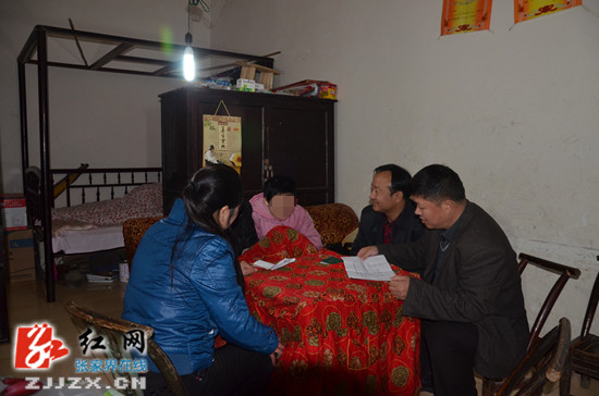 张家界平凡教师刘亚琴用爱谱写