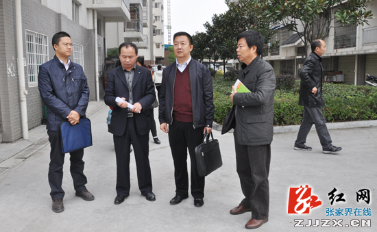 程丹峰深入永定区西溪坪街道打鼓台社区调研