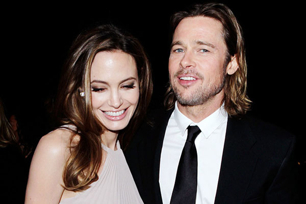 [<em>视频</em>]朱莉豪掷1.2亿买心形岛送皮特 注重私密