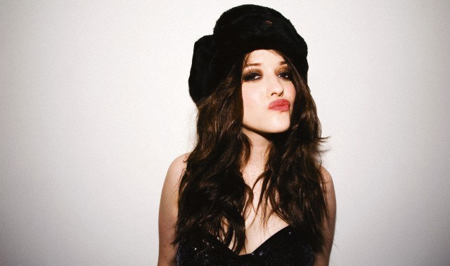 破产<em>姐妹</em>Max<em>性感</em>大片展神秘女王气场(组图)_娱