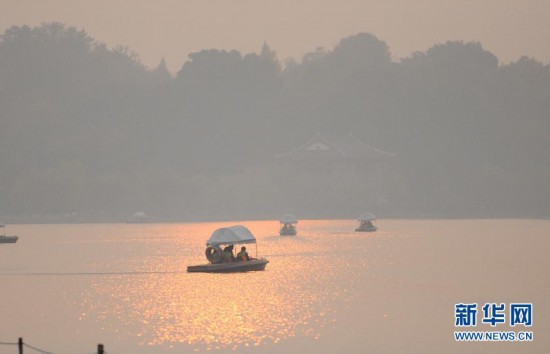 中东部再遇雾霾天 南京中小学紧急停课