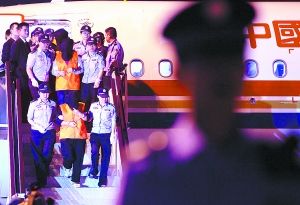 骗子剧本已演完大妈还想给钱 骗子深感痛苦