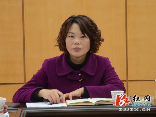 2013年张家界市总工会为5600多名困难职工和农民工送去“温暖”
