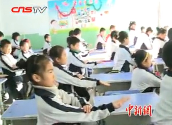 [<em>视频</em>]石家庄一小学创室内防霾健身<em>操</em>_红网视