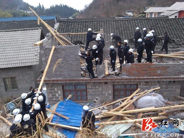 保护自然遗产在行动  武陵源核心景区向违法建设说“不”