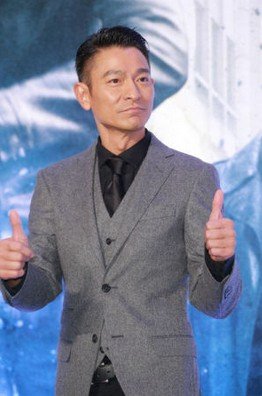 刘德华罕见谈女儿入行：将来让她自由发挥