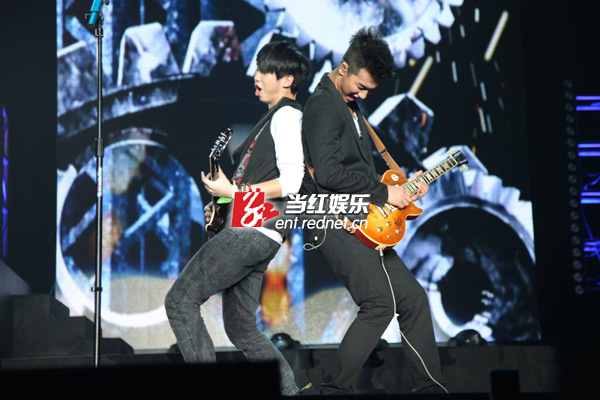 白举纲于湉合唱《apologize》