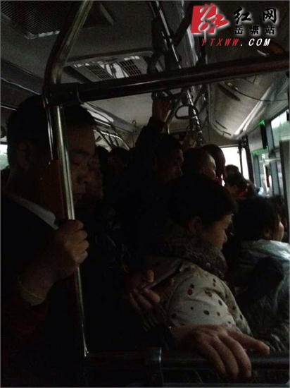 让乘客烦心的最少最挤公交102