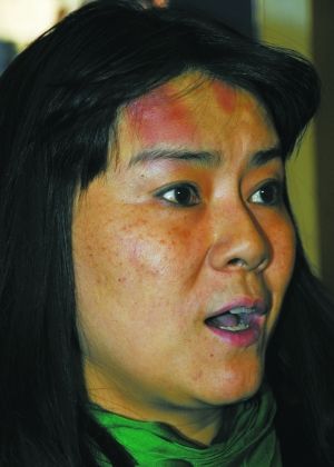 赴约商谈劳资纠纷 女子被骗进派出所遭警察殴打