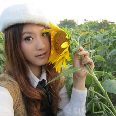 “朋克公主”的个人背影照。图片来源于网络