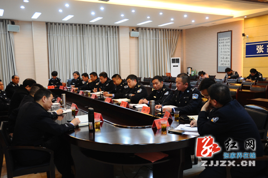 【警视窗】胡志文听中青年骨干民警讲真话说实话