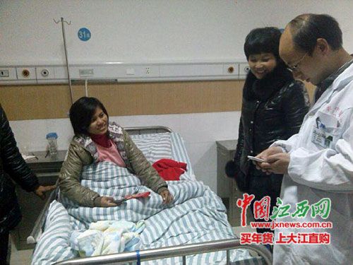 刚生完孩子的“最美越南新娘”肥氏燕