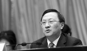 南京代市长作工作报告 直言先代表市政府作检讨