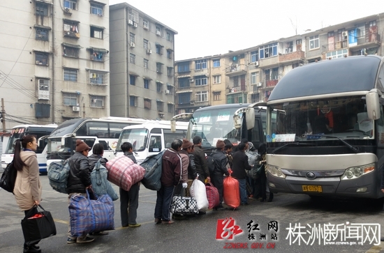 春运首日 株洲运管处赴城区各站场检查春运安