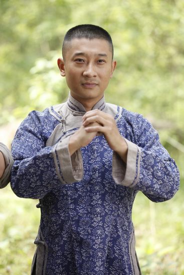 左腾云成草莽英豪