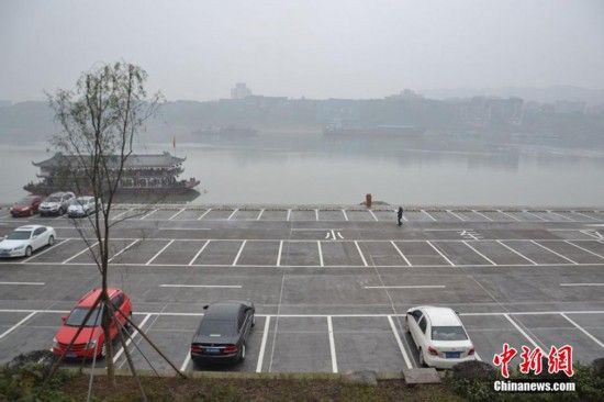 最霸气停车场