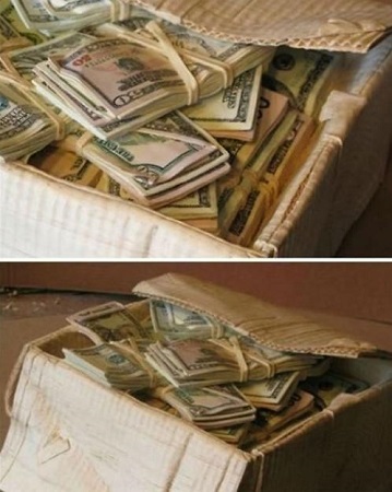 雕刻牛人用木头“造钱”木雕钞票惊呆网友（图）