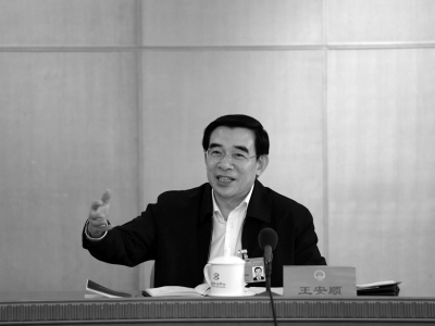 昨天，王安顺在顺义团。京华时报记者张斌摄