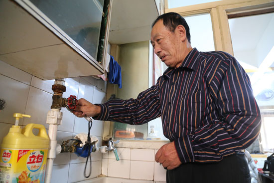 李俊熠:20年持之以恒 雷锋战友传承“雷锋精神”【2】