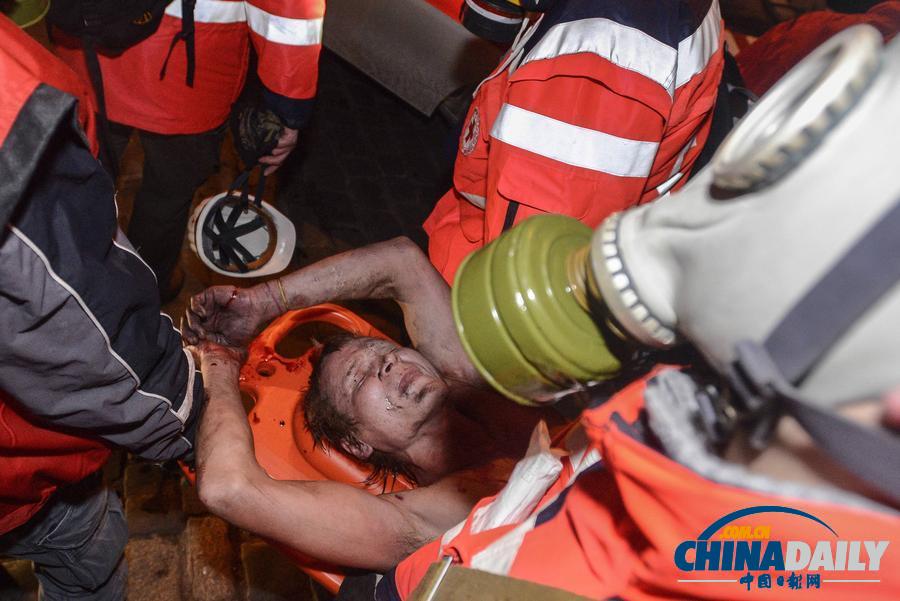 乌克兰首都发生骚乱 抗议者与警察发生激烈冲突