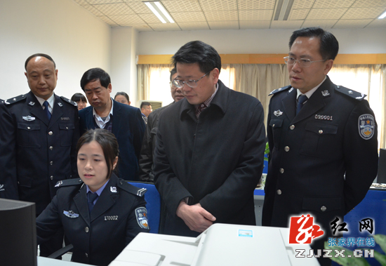 杨光荣调研全市公安工作