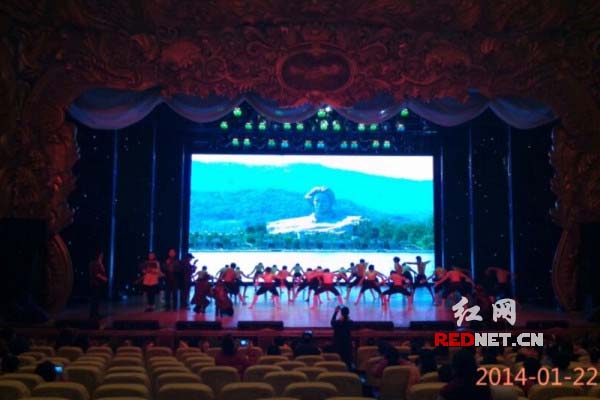 彩排现场精彩的舞蹈。