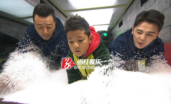郭涛、石头、孙坚组队闯关《疯狂的麦咭》