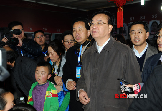 湖南省人民政府副省长李友志出席捐助现场