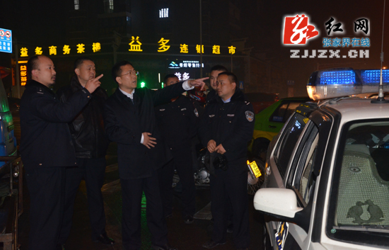 【警视窗】胡志文突击夜查巡防值班情况