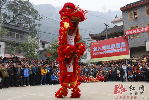 【吉祥万家,吉福山城】百狮闹新春 苗乡过新年 - 湖南频道