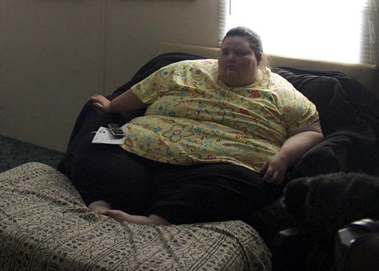 美国超肥女子食量惊人一天7000卡路里食物(图)