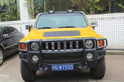 悍马以超过50万的价格拍出。