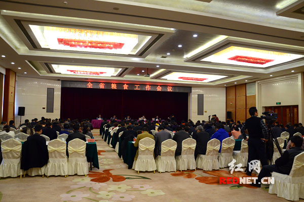 2月20日召开的湖南省粮食工作会议透露，初步统计，2013年全省粮油加工业总产值达到1139.2亿元，比上年增加72.1亿元。