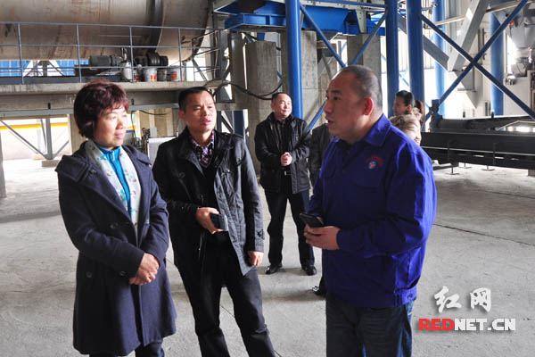 2月21日，长沙市政协组织部分政协委员调研预拌砂浆在长沙的推广应用情况。